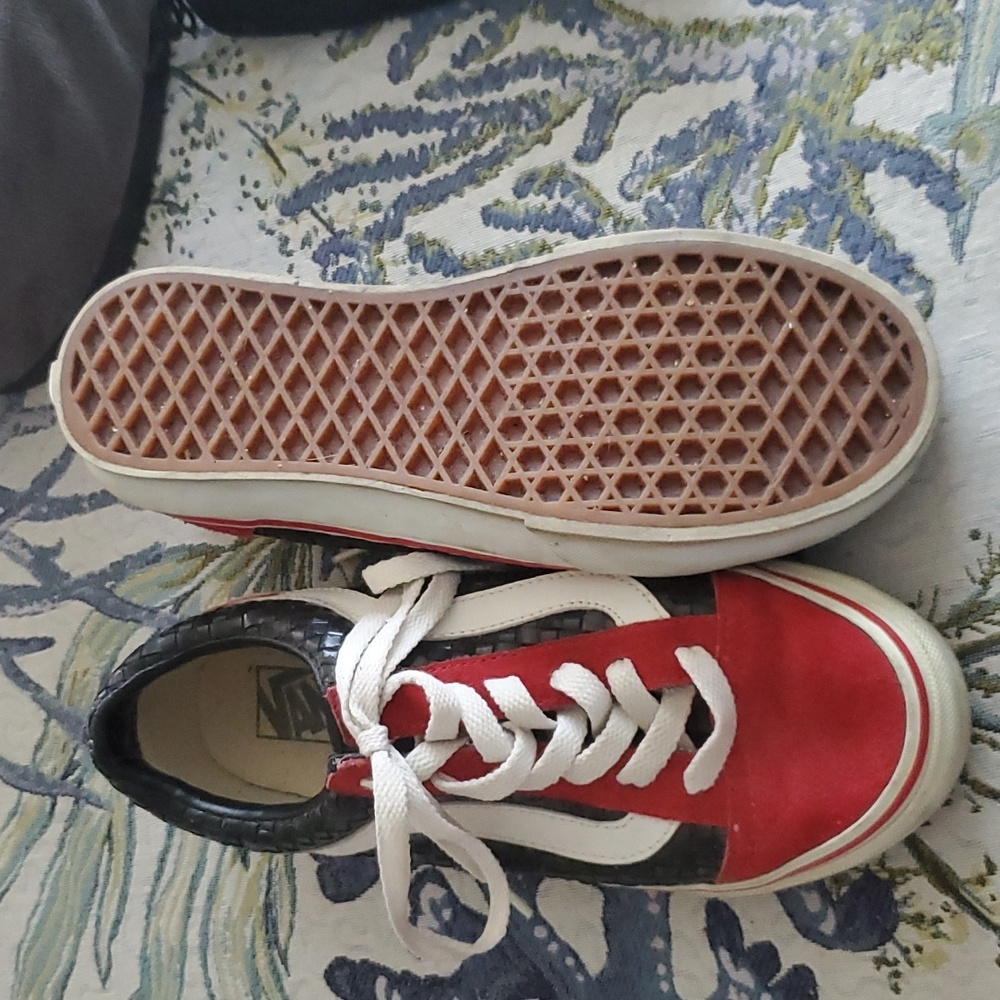 Vans - Picture 2 of 5